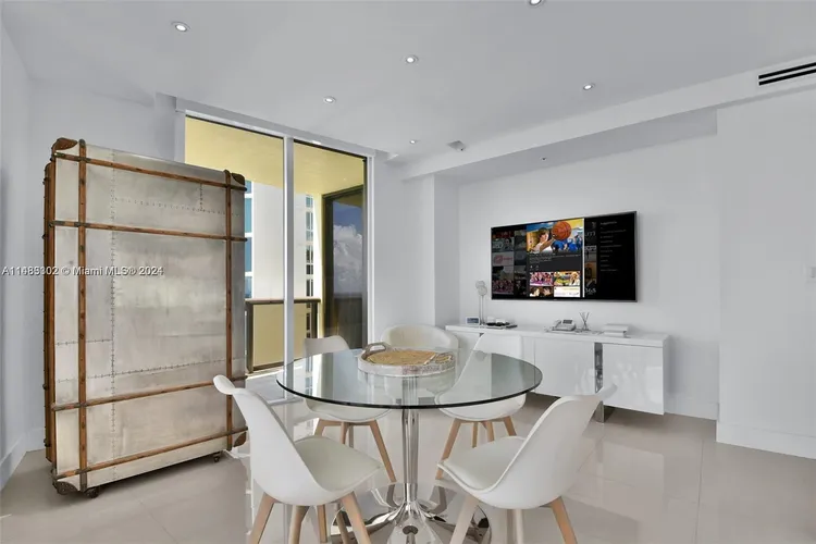 Sayan #2601 image #18