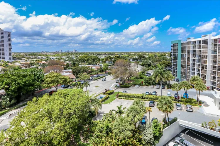 Towers of Oceanview East #931 image #43