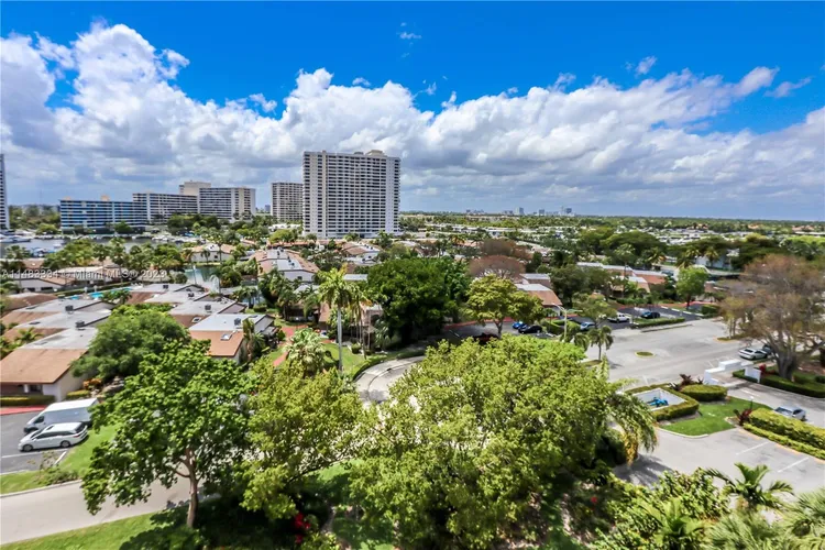 Towers of Oceanview East #931 image #44