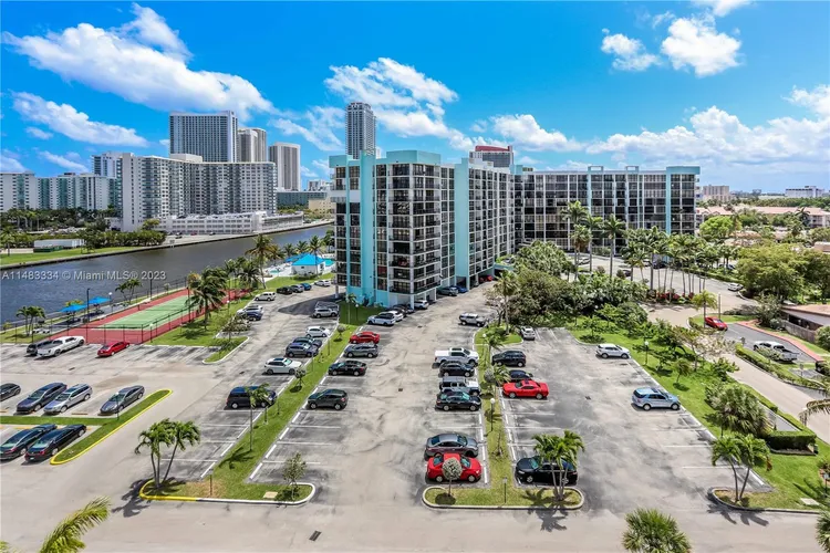 Towers of Oceanview East #931 image #46