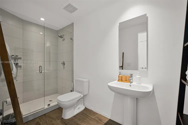 Biscayne Beach #2502 image #31