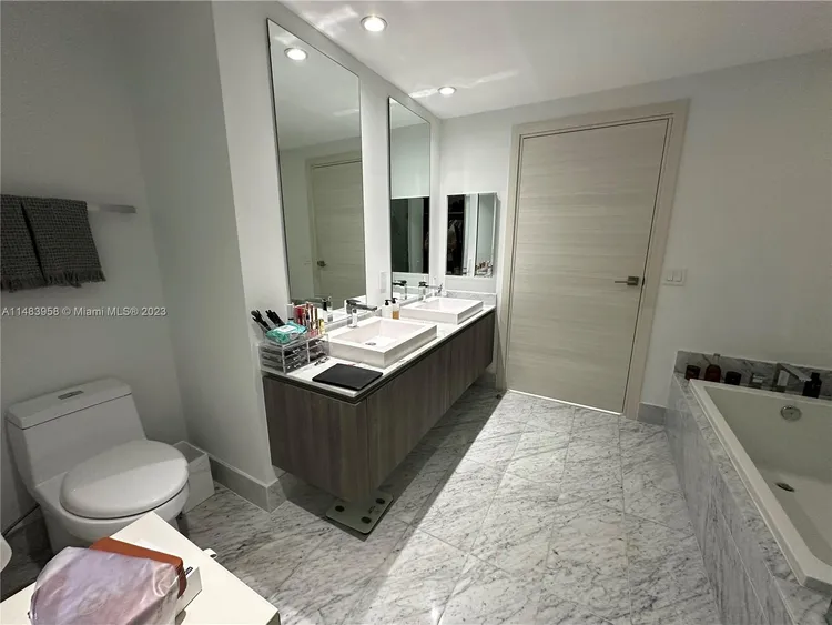 SLS Lux Brickell #3810 image #12