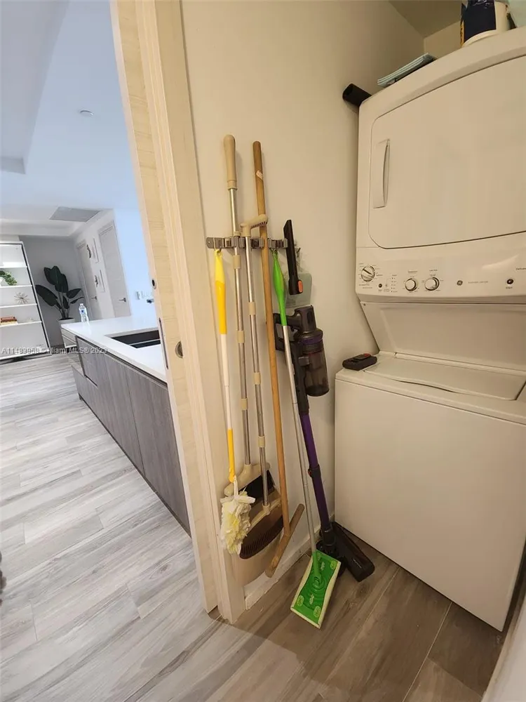 SLS Lux Brickell #3810 image #26