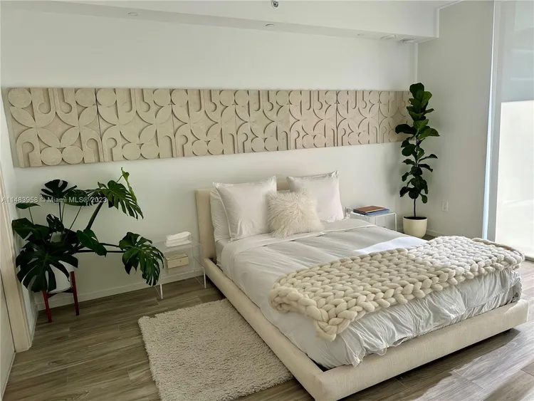 SLS Lux Brickell #3810 image #35