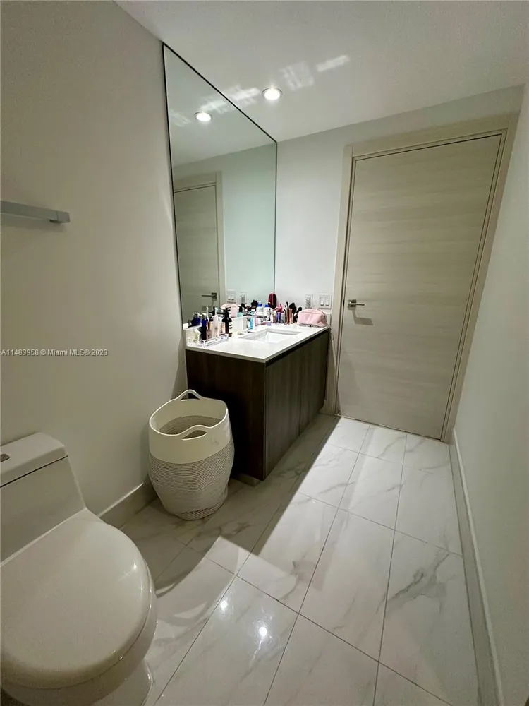 SLS Lux Brickell #3810 image #37