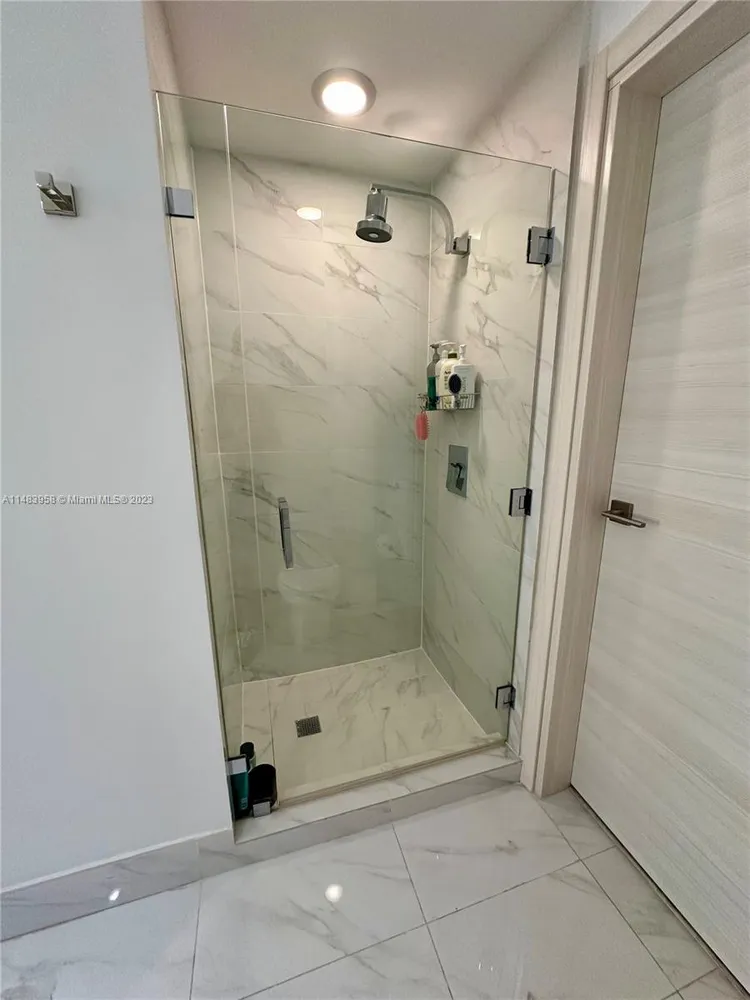 SLS Lux Brickell #3810 image #39