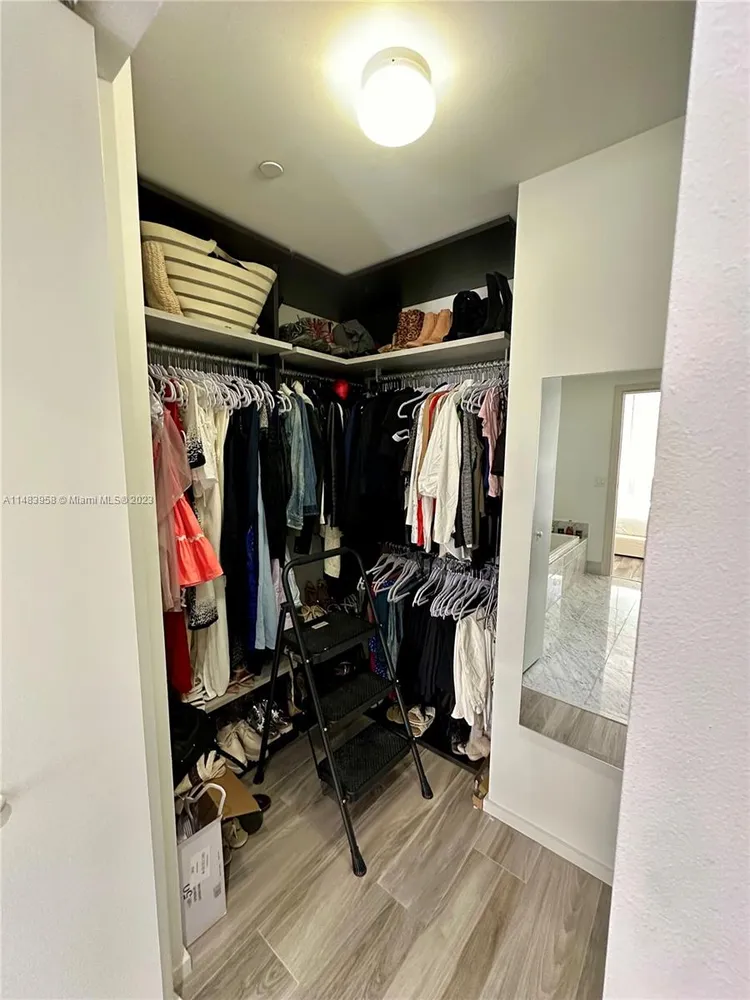 SLS Lux Brickell #3810 image #9