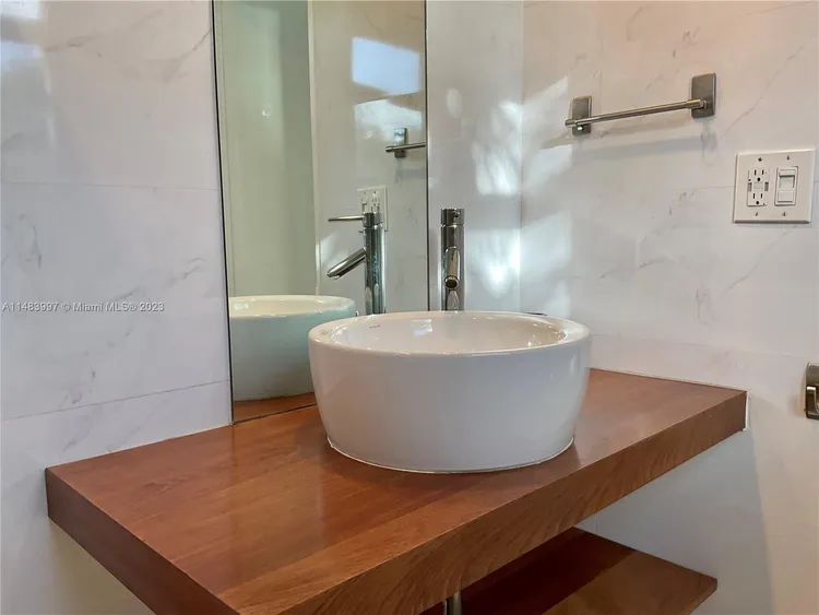 The Residences On Hollywood Beach #209 image #15