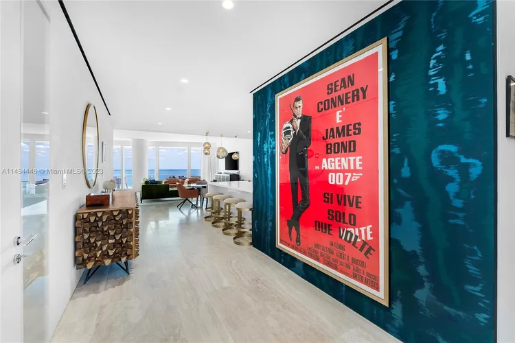 The Surf Club Four Seasons Hotel And Residences #S-409 image #12