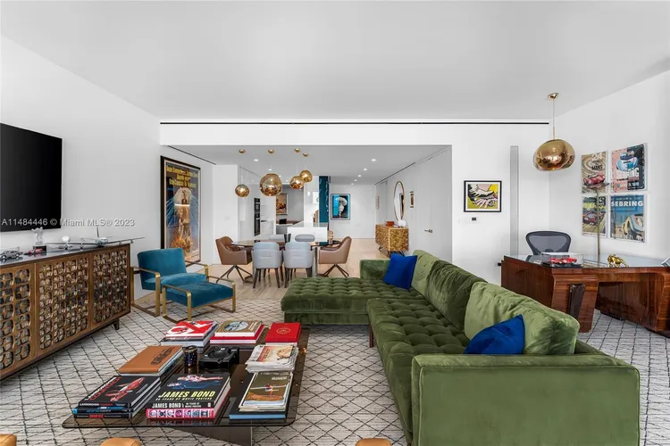 The Surf Club Four Seasons Hotel And Residences #S-409 image #19