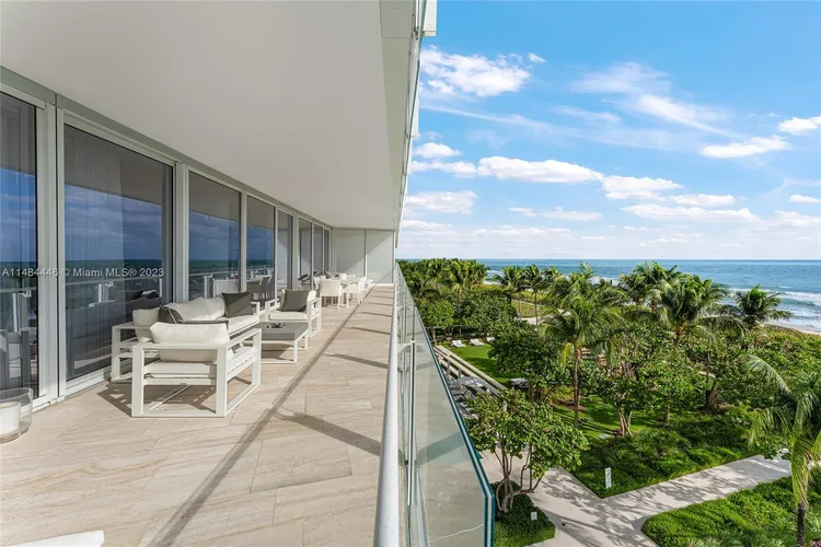 The Surf Club Four Seasons Hotel And Residences #S-409 image #41