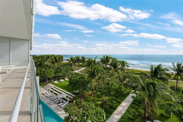 The Surf Club Four Seasons Hotel And Residences #S-409 image #42