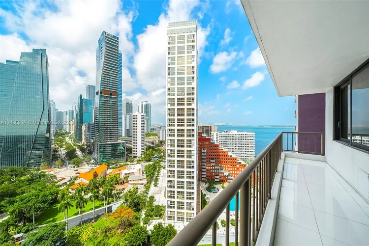 Villa Regina Condo #1803 image #15