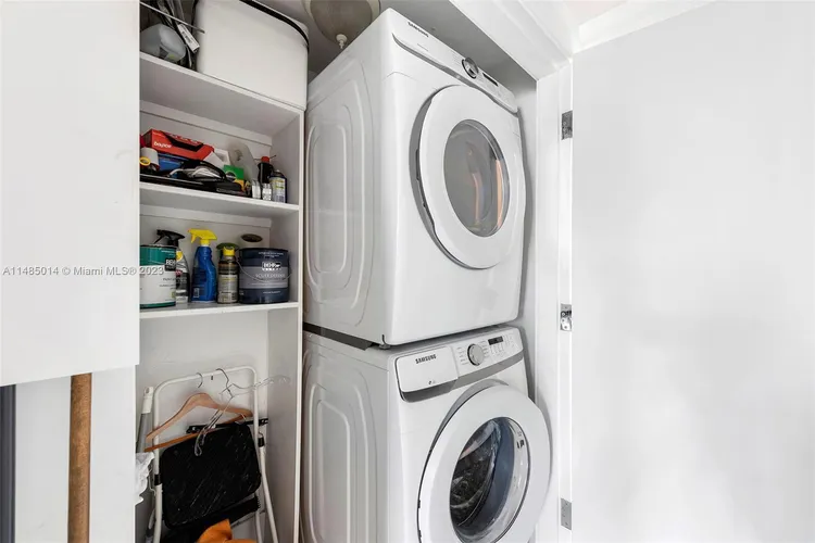 Villa Regina Condo #1803 image #24