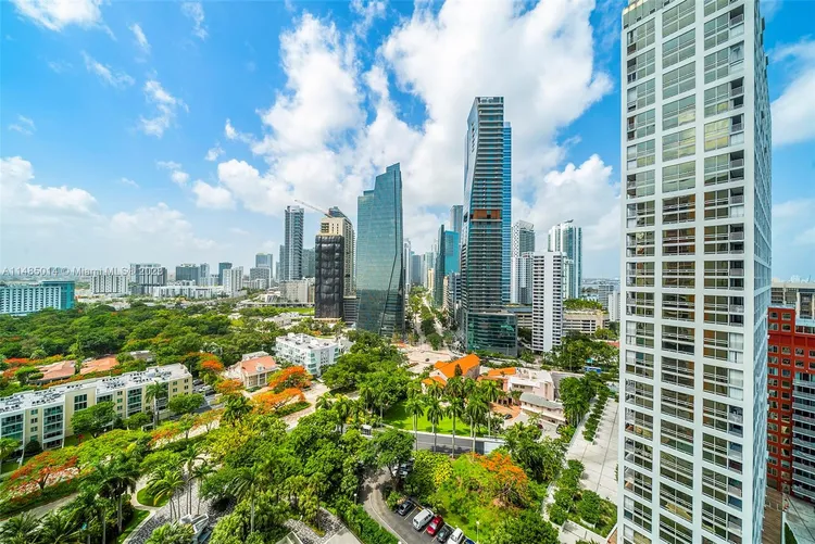 Villa Regina Condo #1803 image #37