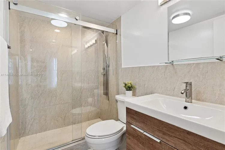 Bayshore Terrace #602 image #9