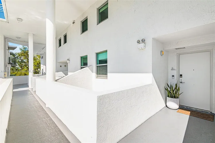 Absolut Lofts #LP-9 image #39