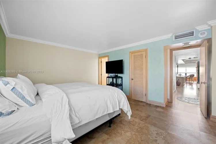 Sands of Key Biscayne #10B image #17