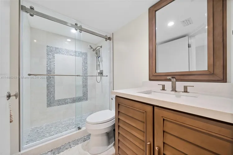 Sands of Key Biscayne #10B image #21