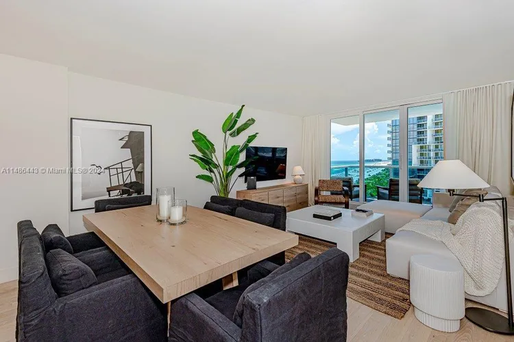 Roney Palace #1407 image #19