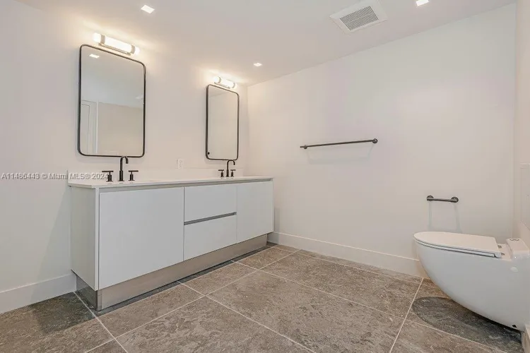 Roney Palace #1407 image #22