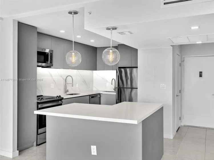 Tower 41 #621,620 image #10