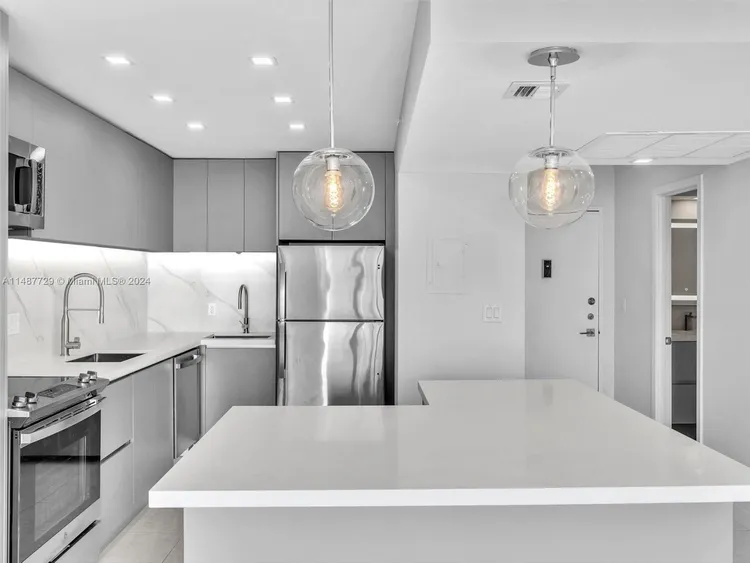 Tower 41 #621,620 image #12