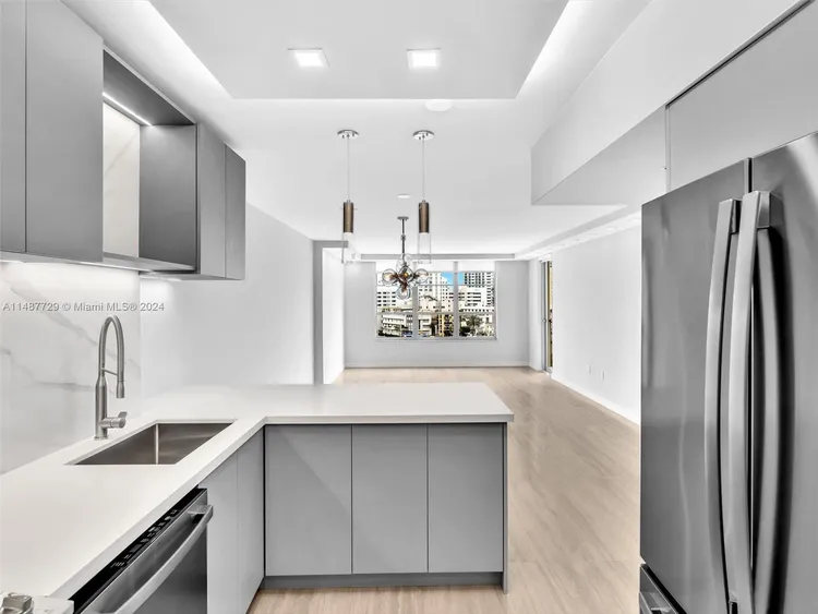 Tower 41 #621,620 image #40