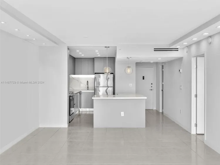 Tower 41 #621,620 image #6