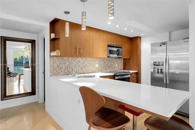 South Bay Club #746 image #6