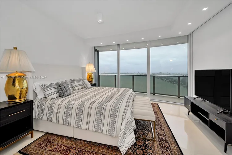 Aria on the Bay #3512 image #25