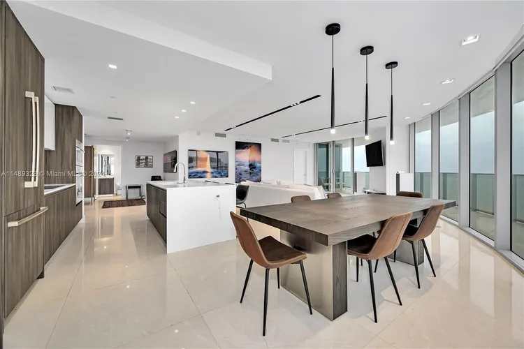 Aria on the Bay #3512 image #8