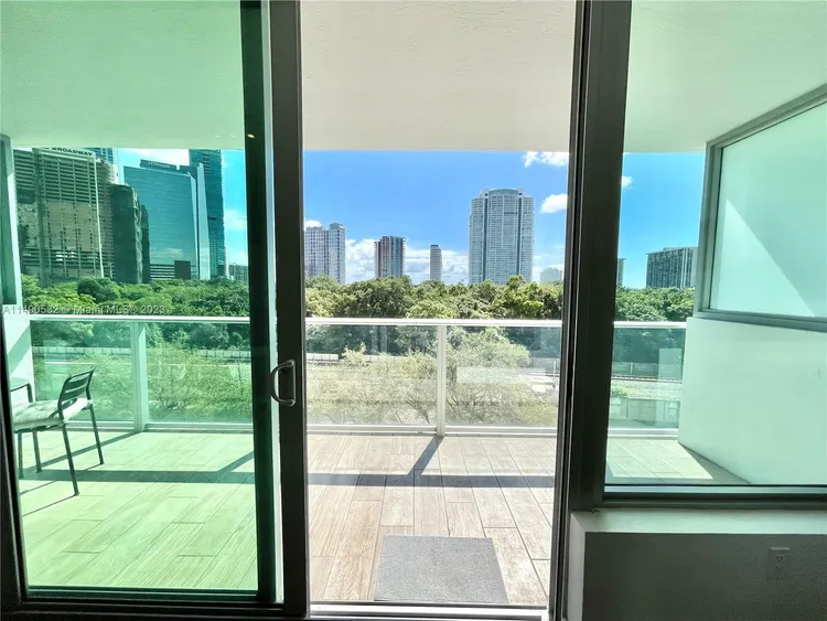 Le Parc at Brickell #511 image #8