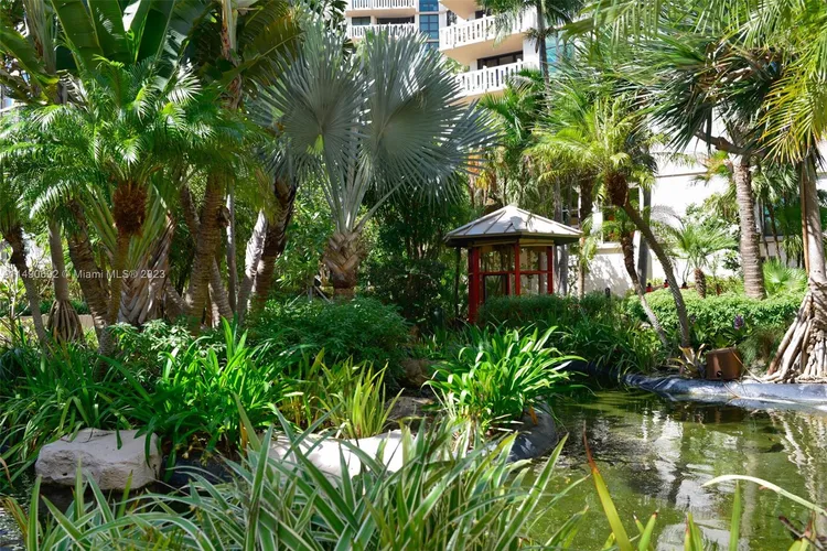 Towers of Key Biscayne #A1104 image #32