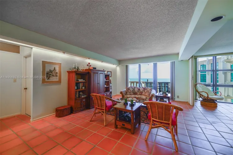 Towers of Key Biscayne #A1104 image #6