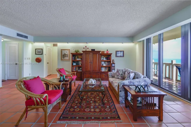 Towers of Key Biscayne #A1104 image #8