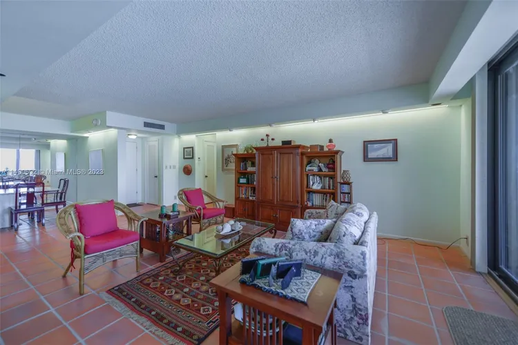 Towers of Key Biscayne #A1104 image #9