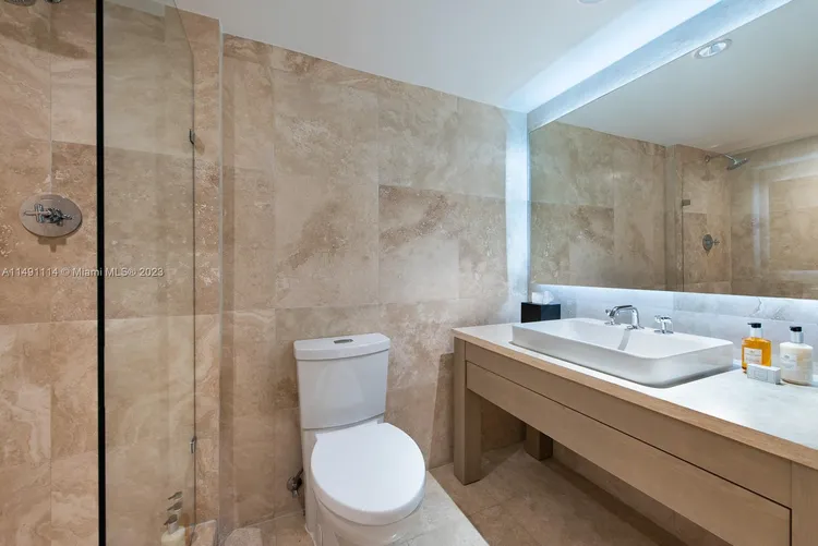 1 Hotel & Homes #1222 image #13