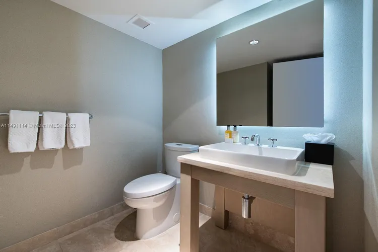 1 Hotel & Homes #1222 image #14