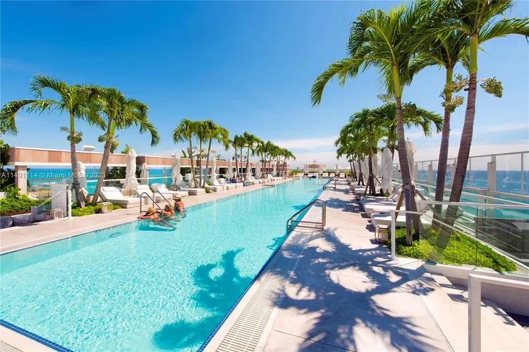 1 Hotel & Homes #1222 image #18