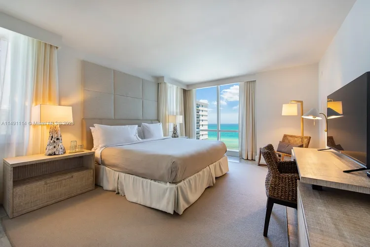 1 Hotel & Homes #1222 image #7