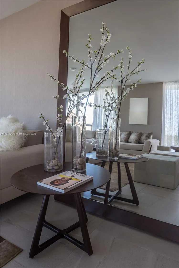 The Ivory #901 image #12