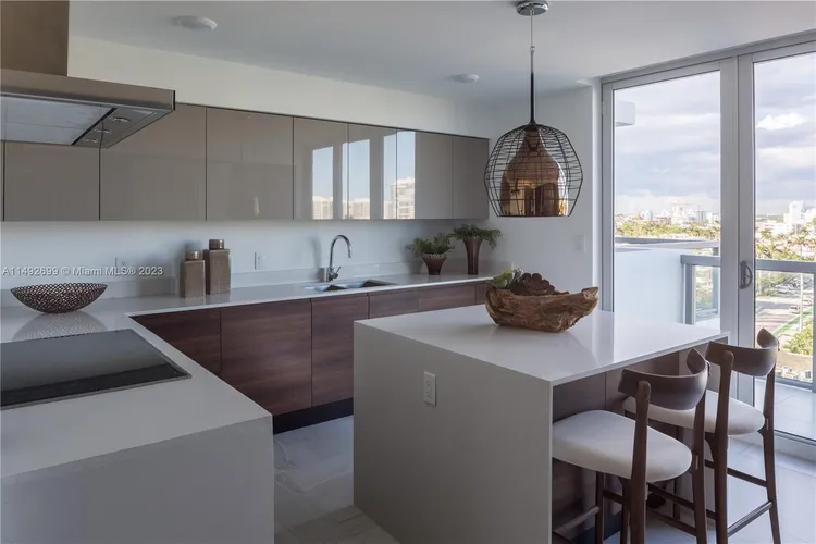 The Ivory #901 image #13