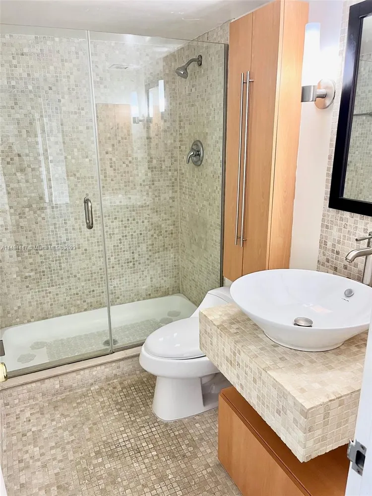 Bayshore Place #804B image #15