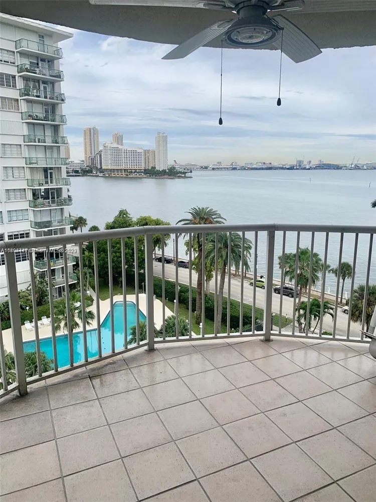 Bayshore Place #804B image #6