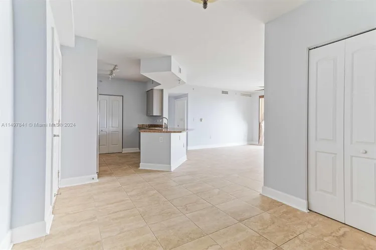 Radius #723 image #11