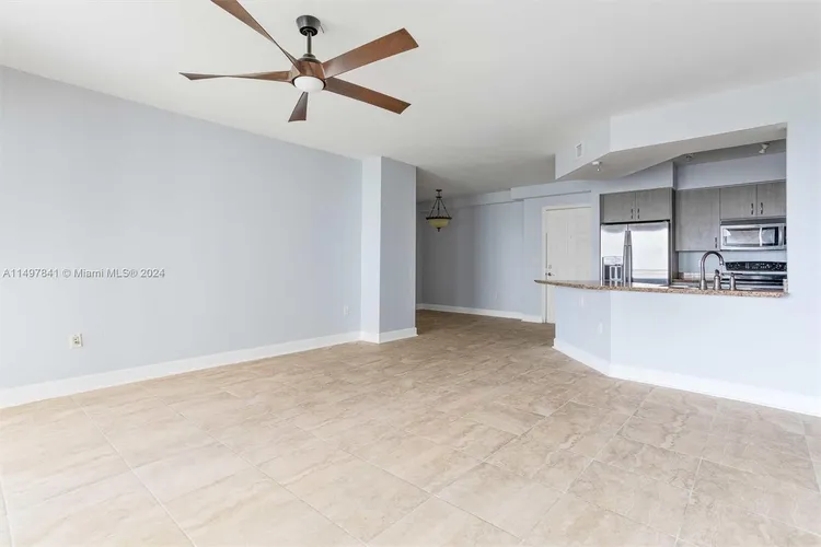 Radius #723 image #12