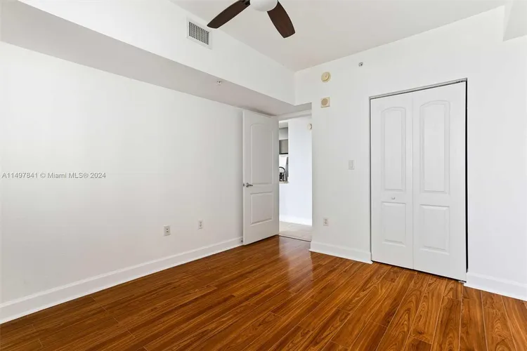 Radius #723 image #22