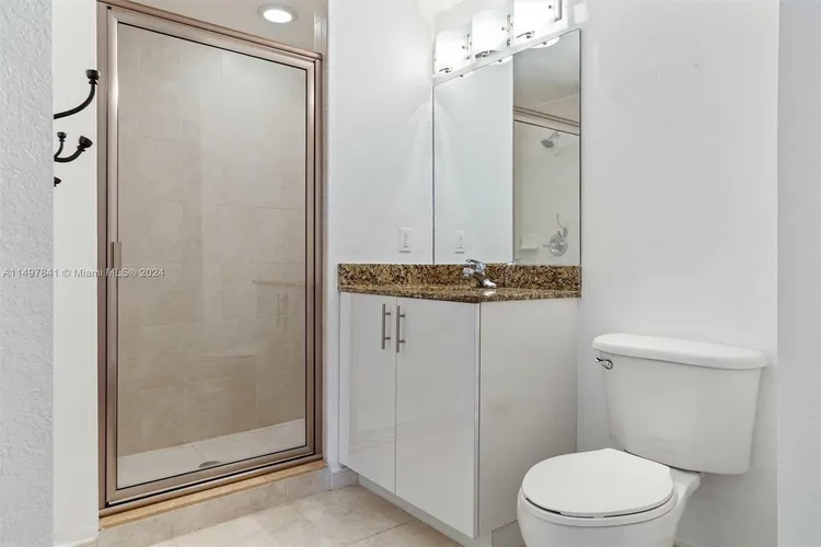 Radius #723 image #23