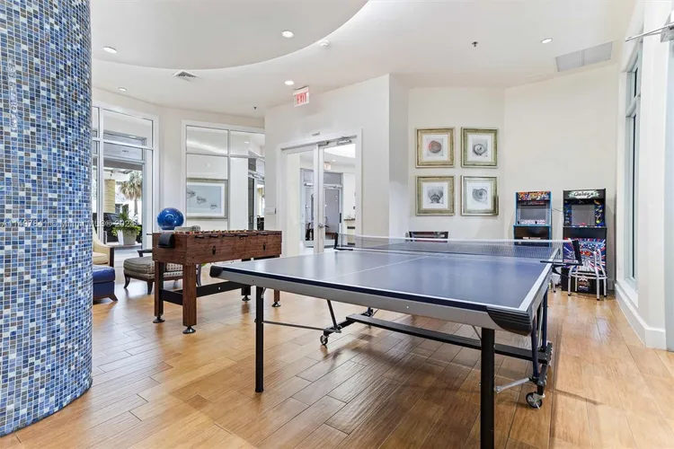 Radius #723 image #26